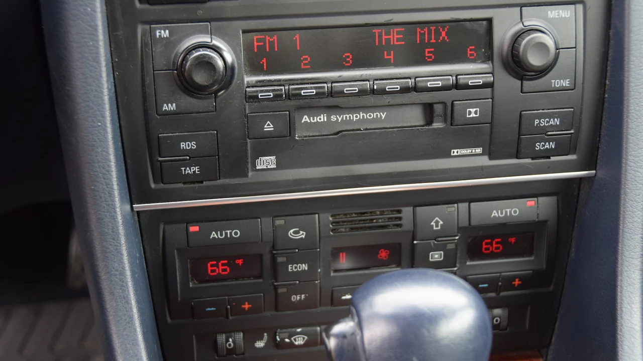 2003 Audi B6 A4 - Image 8 of 23