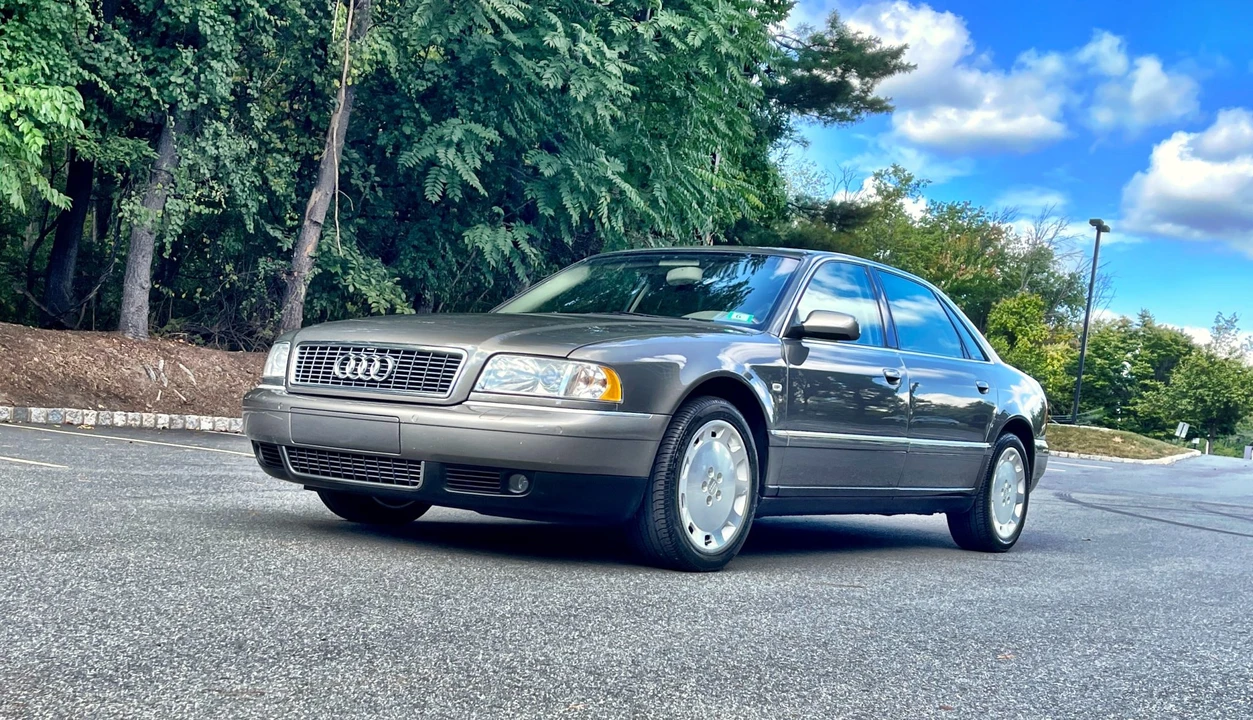 2003 Audi D3 A8 - Image 3 of 31