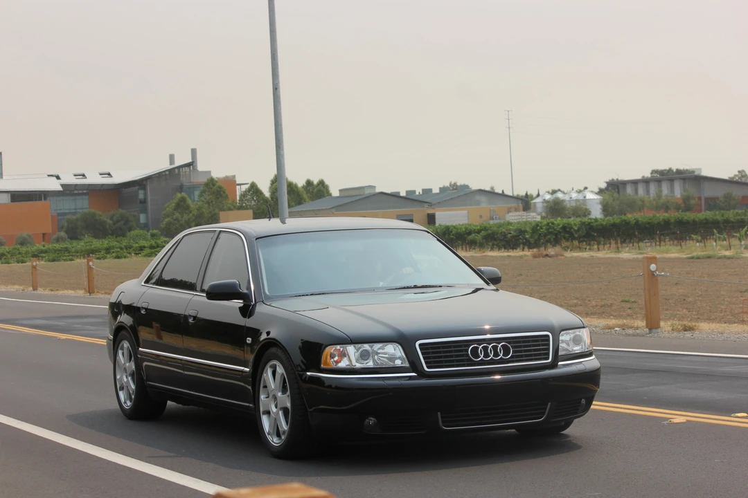 2003 Audi D3 A8 - Image 7 of 31