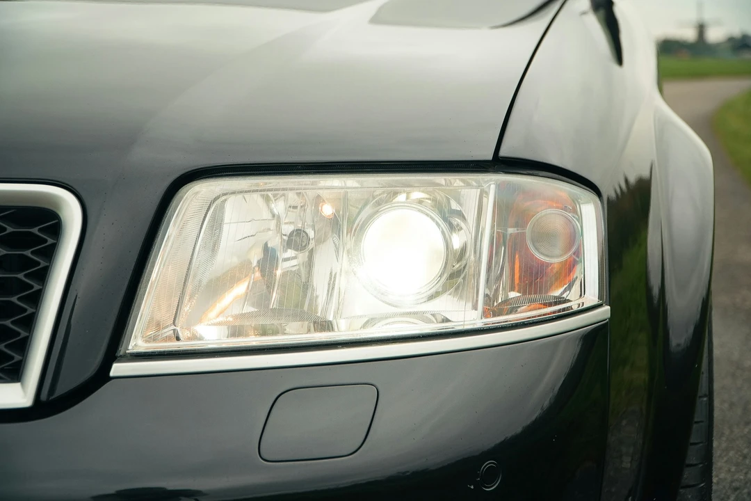 2003 Audi C5 RS6 - Image 18 of 21