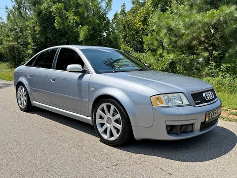 2003 Audi RS6 Sedan