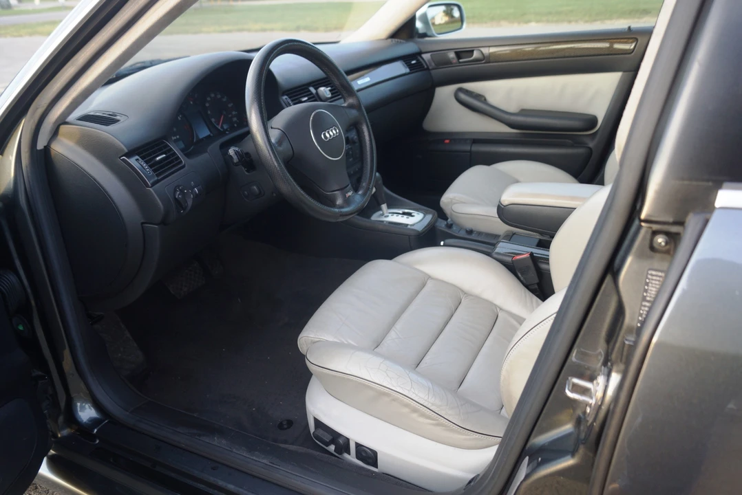 2003 Audi C5 RS6 - Image 19 of 31