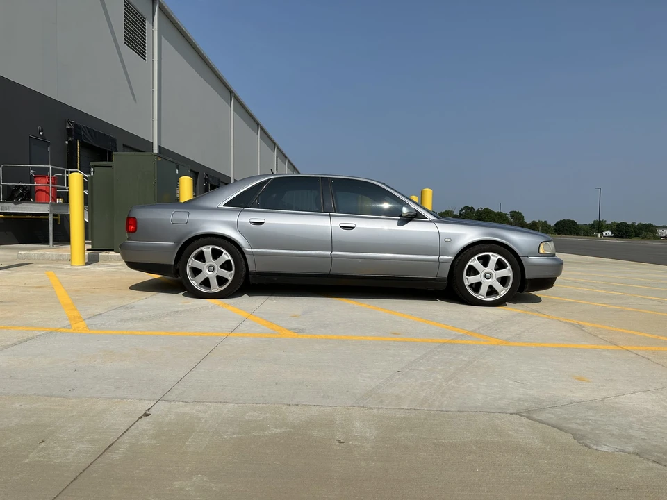 2003 Audi D2 S8 - Image 5 of 31
