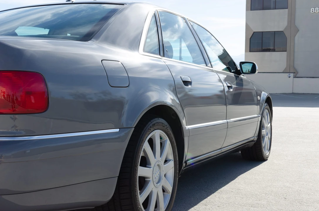 2003 Audi D2 S8 - Image 25 of 31