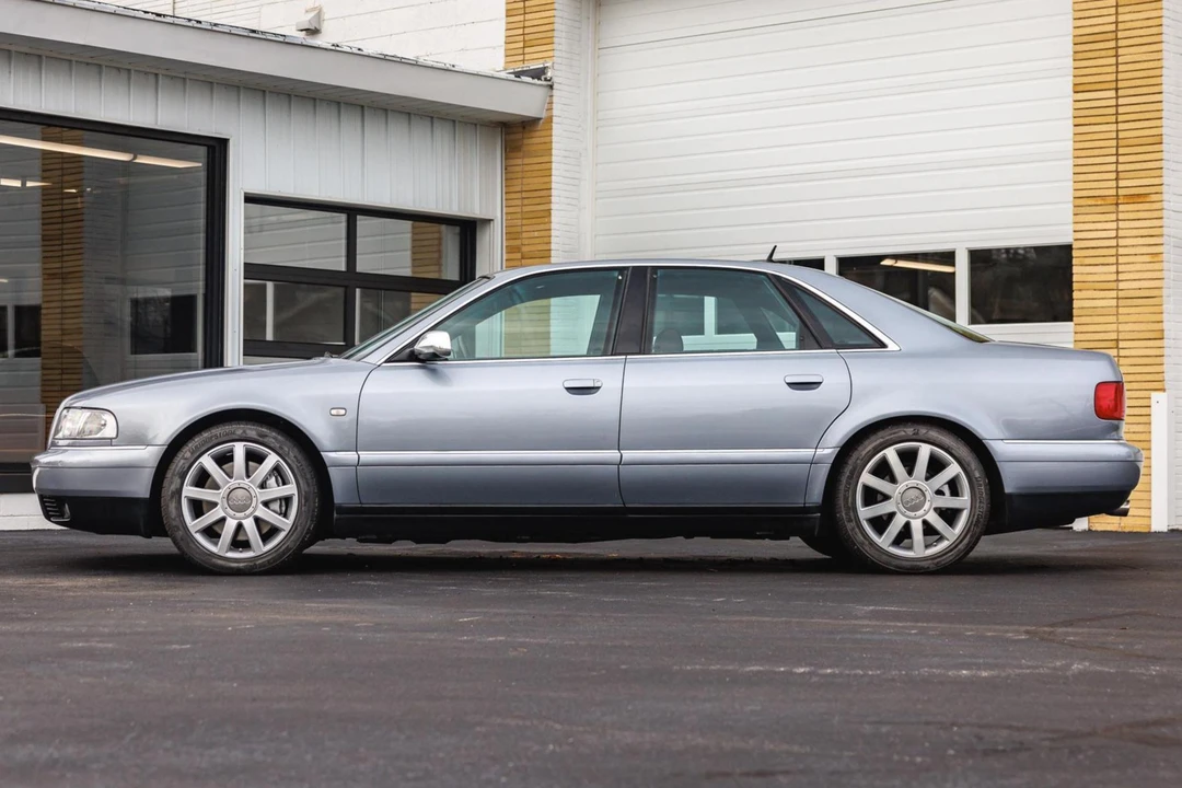 2003 Audi D2 S8 - Image 3 of 31