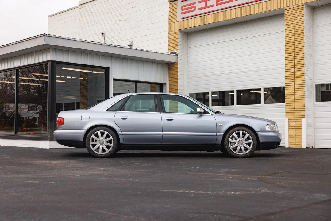 2003 Audi D2 S8 - Image 10 of 31
