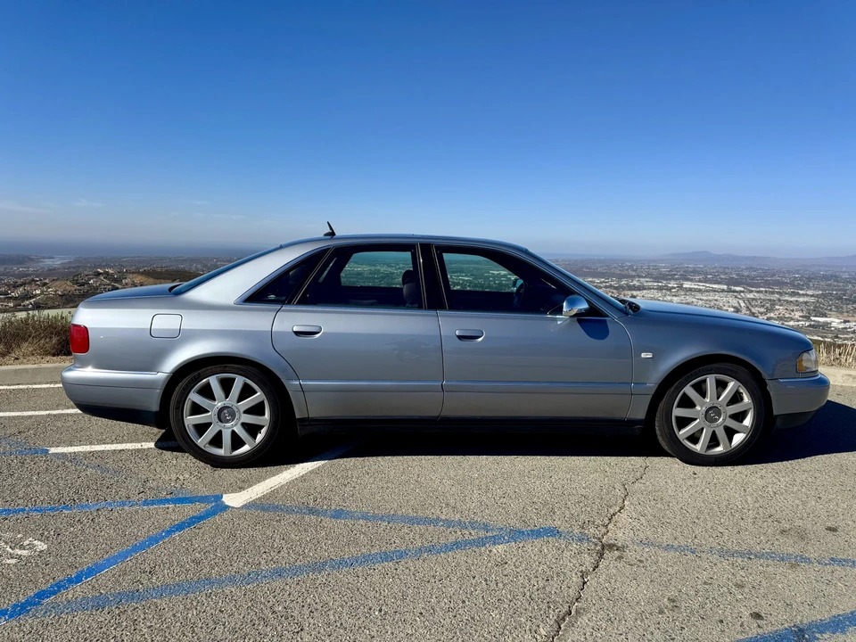 2003 Audi D2 S8 - Image 12 of 31
