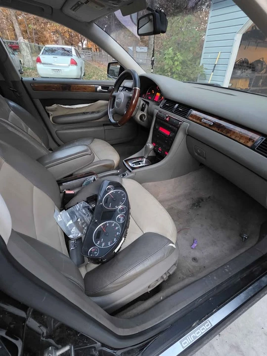 2003 Audi Allroad - Image 5 of 8