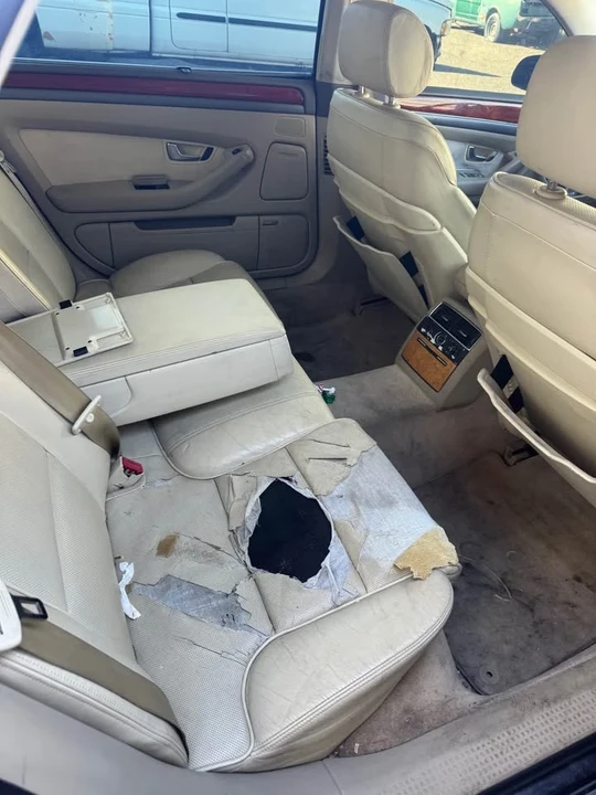 2003 Audi D3 A8 - Image 4 of 6