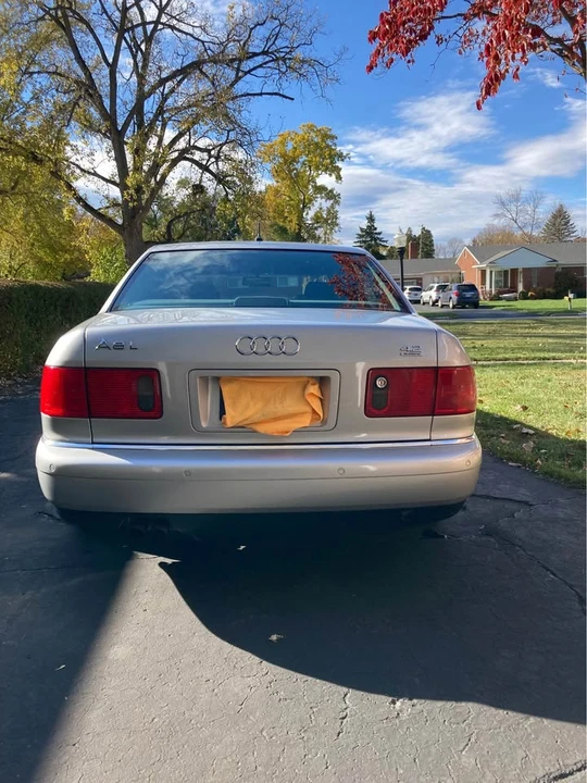 2003 Audi D3 A8 - Image 4 of 10