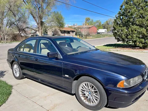 2003 BMW 530i