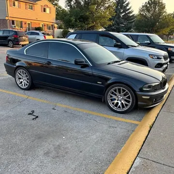 2003 BMW 2 door 330 ci