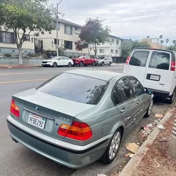 2003 BMW 3 Series 325i Sedan