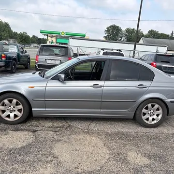 2003 BMW 3 Series 325i Sedan