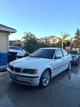 2003 BMW 3 Series 325i Sedan