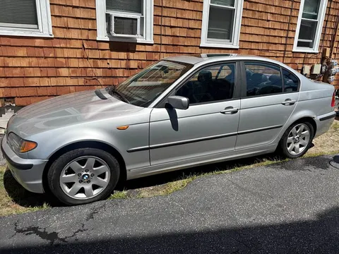 2003 BMW 3 Series 325i Sedan 4D