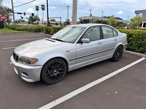 2003 BMW 3 Series 325i Sedan 4D