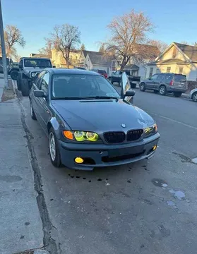 2003 BMW 3 Series 325i Sedan