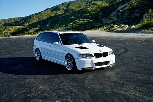 2003 BMW 3 Series 325i Wagon 4D