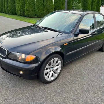 2003 BMW 3 Series 325xi Sedan
