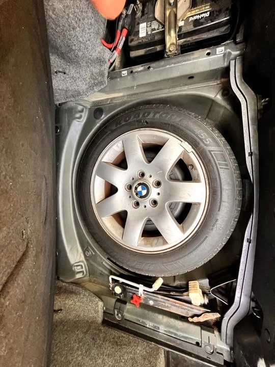 2003 BMW E46 3 Series - Image 8 of 11