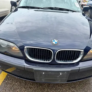 2003 BMW 3 Series 325xi Sedan 4D