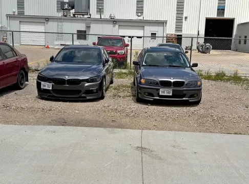 2003 BMW 3 Series 325xi Sedan 4D