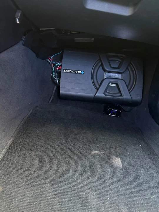 2003 BMW E46 330i & 330Ci - Image 13 of 17