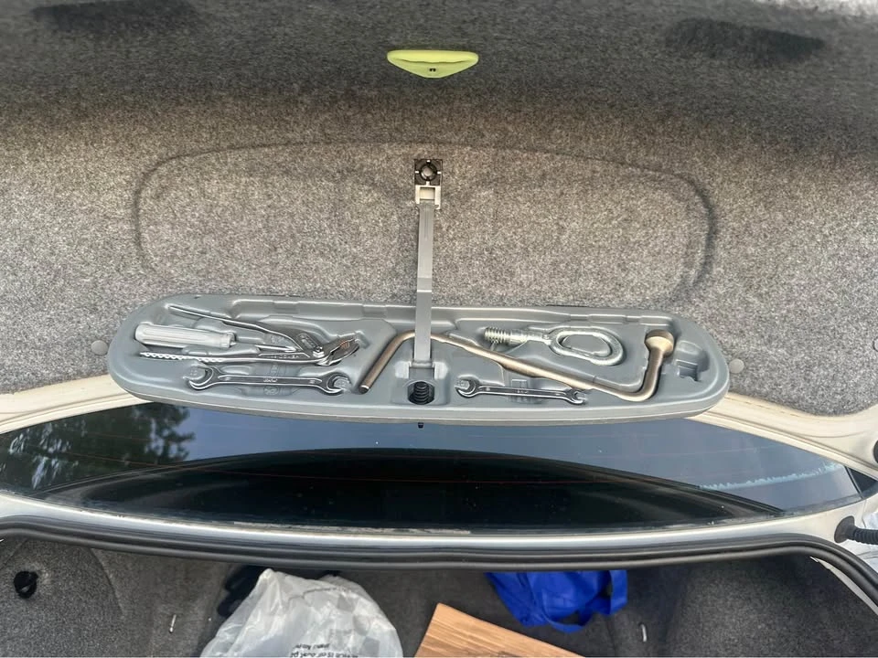 2003 BMW E46 330i & 330Ci - Image 19 of 19