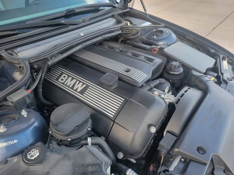 2003 BMW E46 330i & 330Ci - Image 5 of 10