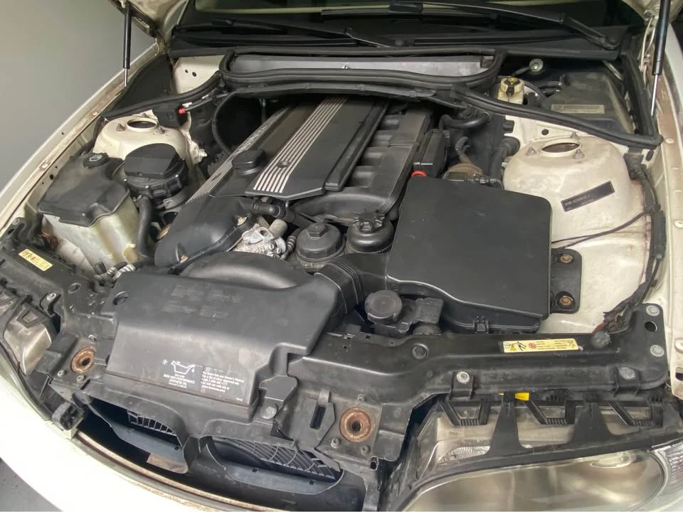 2003 BMW E46 330i & 330Ci - Image 8 of 10