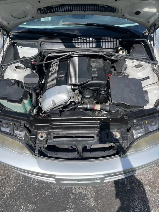 2003 BMW E46 330i & 330Ci - Image 12 of 16