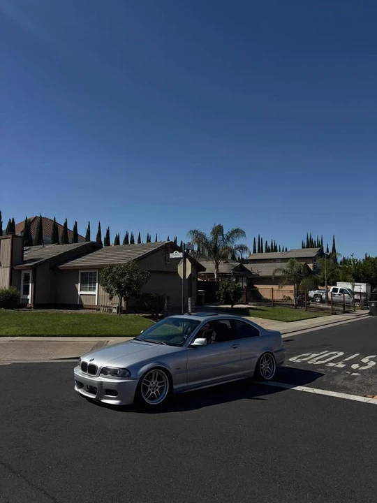 2003 BMW E46 330i & 330Ci - Image 2 of 7