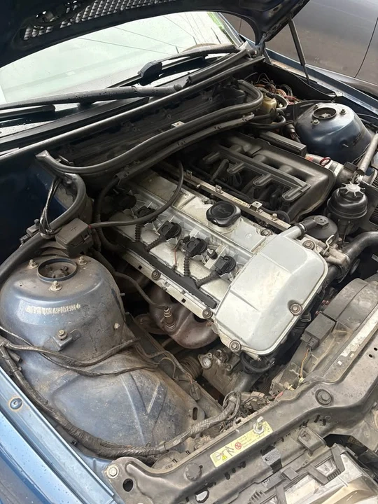 2003 BMW E46 330i & 330Ci - Image 10 of 10