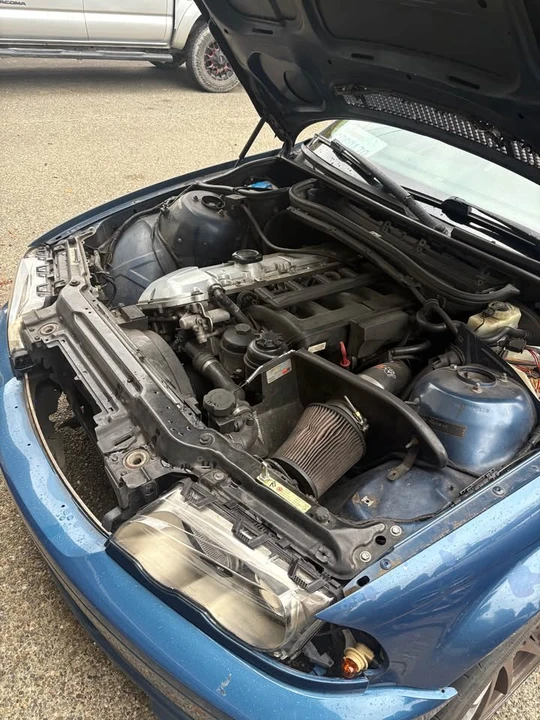 2003 BMW E46 330i & 330Ci - Image 9 of 10