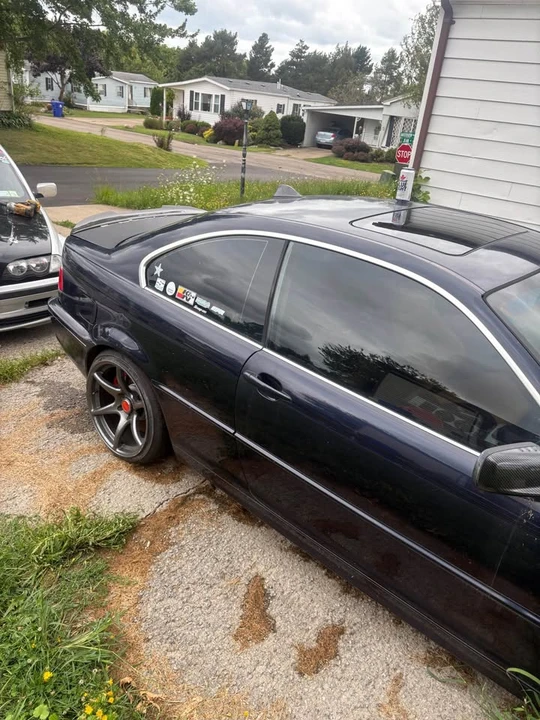 2003 BMW E46 330i & 330Ci - Image 3 of 5