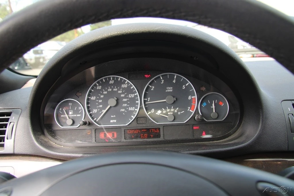2003 BMW E46 330i & 330Ci - Image 16 of 21