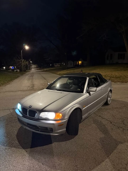 2003 BMW E46 330i & 330Ci - Image 2 of 6