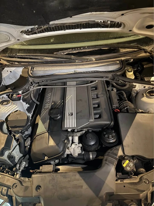 2003 BMW E46 330i & 330Ci - Image 6 of 6