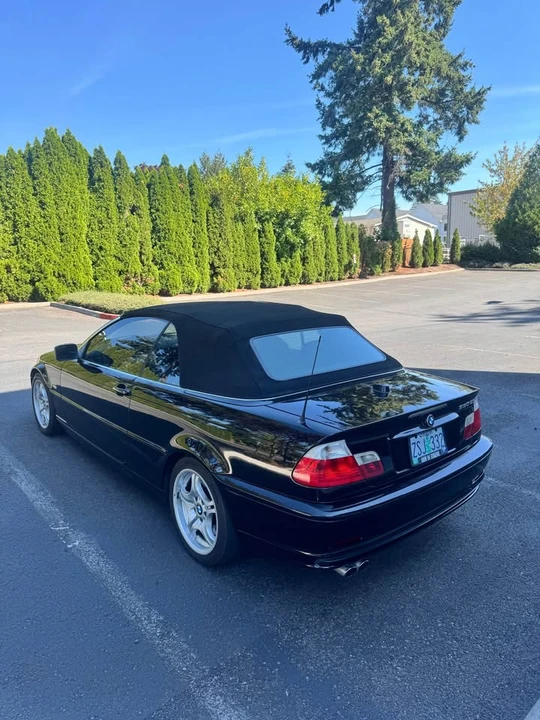 2003 BMW E46 330i & 330Ci - Image 3 of 10