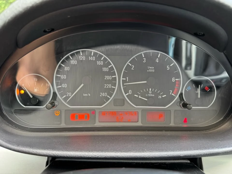 2003 BMW E46 330i & 330Ci - Image 14 of 15