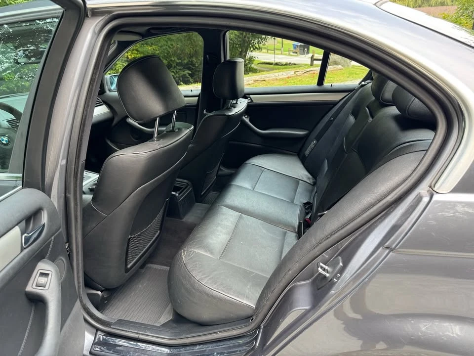 2003 BMW E46 330i & 330Ci - Image 11 of 15