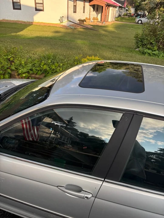 2003 BMW E46 330i & 330Ci - Image 8 of 10