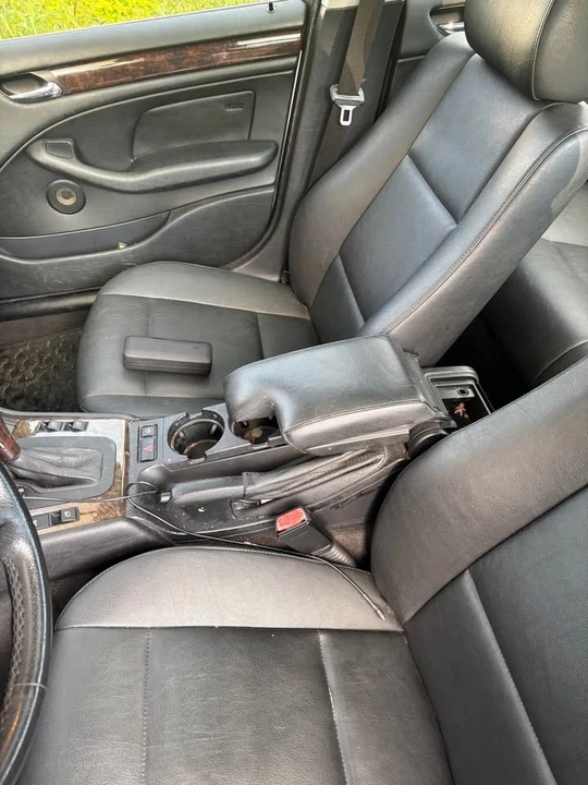 2003 BMW E46 330i & 330Ci - Image 7 of 10