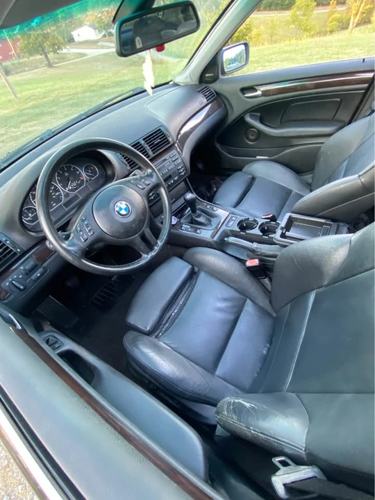 2003 BMW E46 330i & 330Ci - Image 8 of 12