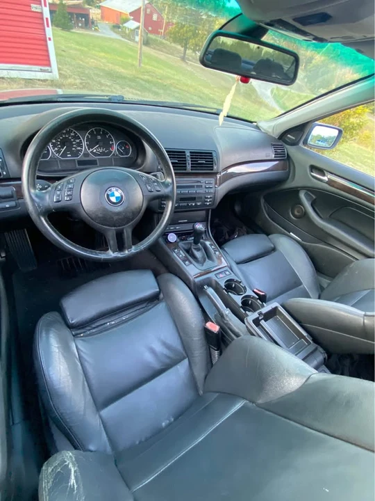 2003 BMW E46 330i & 330Ci - Image 9 of 12
