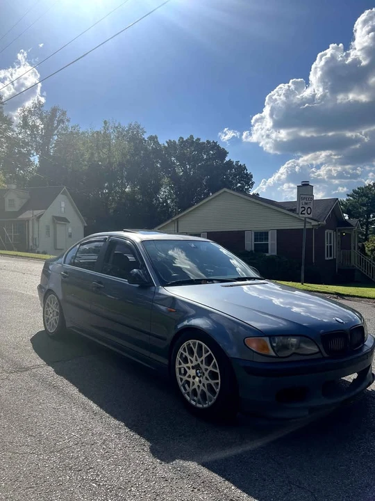 2003 BMW E46 330i & 330Ci - Image 3 of 6