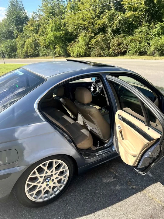 2003 BMW E46 330i & 330Ci - Image 6 of 6