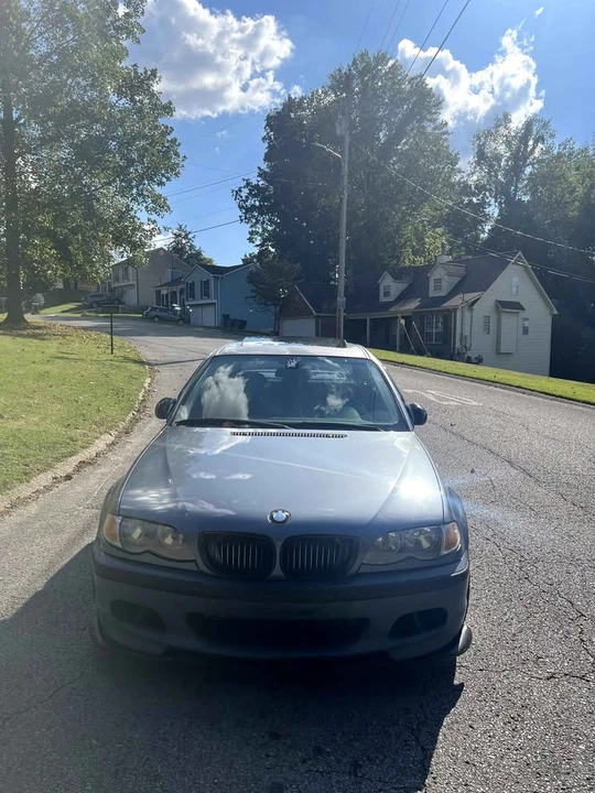 2003 BMW E46 330i & 330Ci - Image 2 of 6