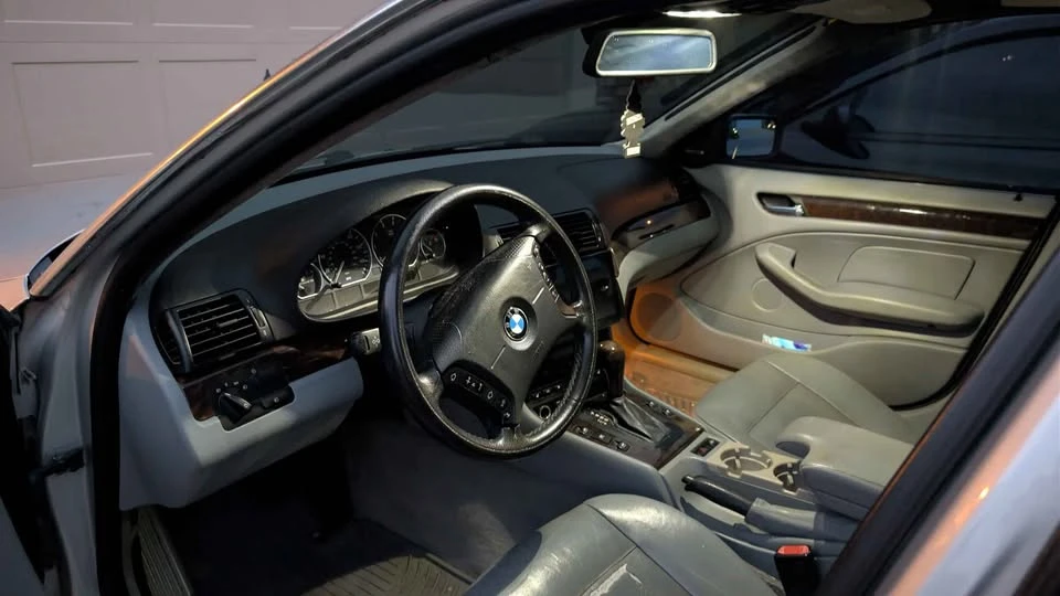 2003 BMW E46 330i & 330Ci - Image 5 of 6